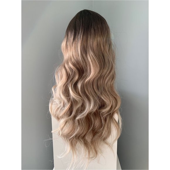 NEW Rooted Blonde Body Wave Lace Front Wig - Picture 2 of 4